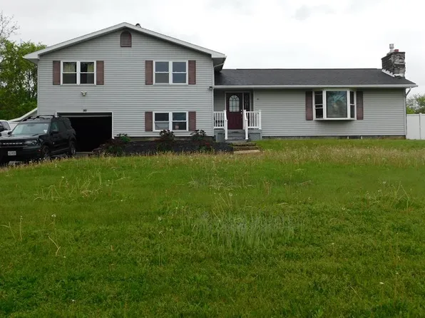 36 Railroad St, Chemung, NY 14825