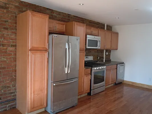 Rented by Brooklyn Heights Real Estate Inc | media 17