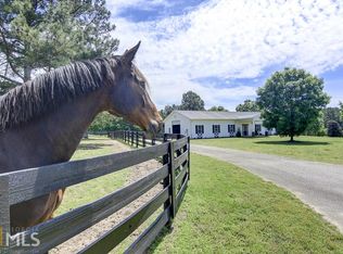 1039 Bexton Rd, Moreland, GA 30259