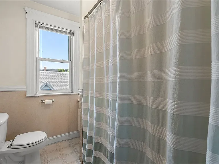 228-230 Euclid Ave #3 — Photo 12