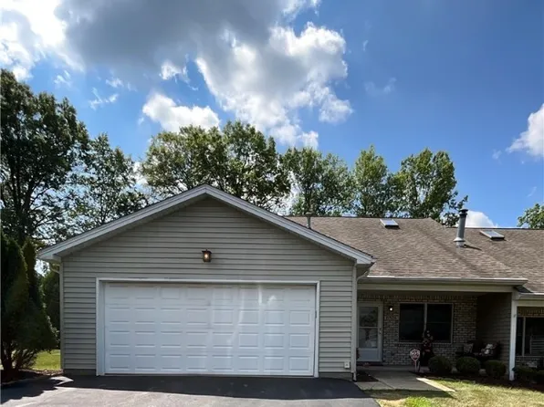 557 Wilcox Rd APT A, Youngstown, OH 44515