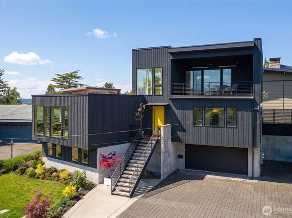 6203 52nd Avenue S, Seattle, WA 98118