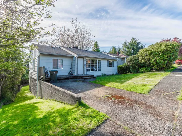 1625 N 16th St, Coos Bay, OR 97420