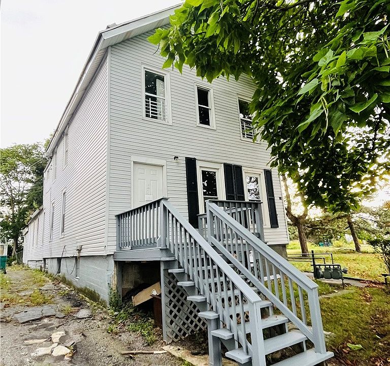 1st image of 33 Lakeview Ave