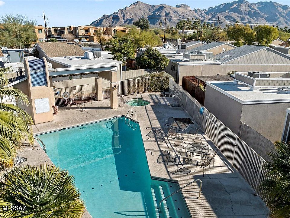 1st image of 6304 N Willowbrook Dr