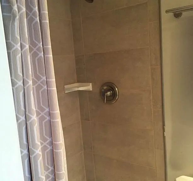 748 McHenry St — Photo 12