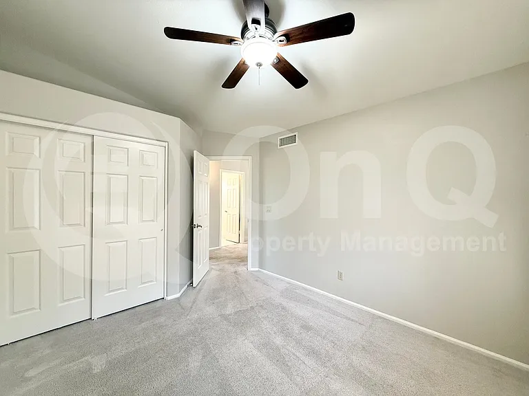 182 W Knox Rd — Photo 18