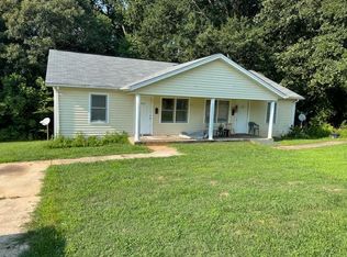 1395 15th Ave NE #1395, Hickory, NC 28601