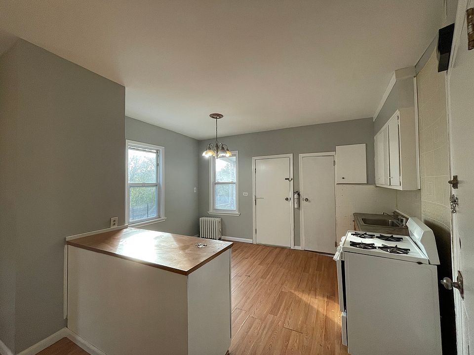1st image of 10 E Passaic Ave APT 2L