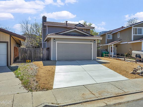 2nd image of 6850 Forsythia Way