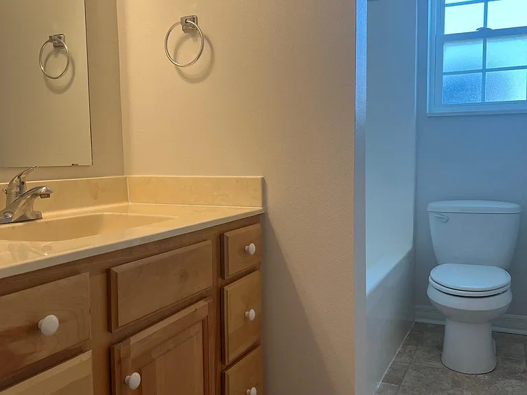 1860 NE Roberts Trl — Photo 19