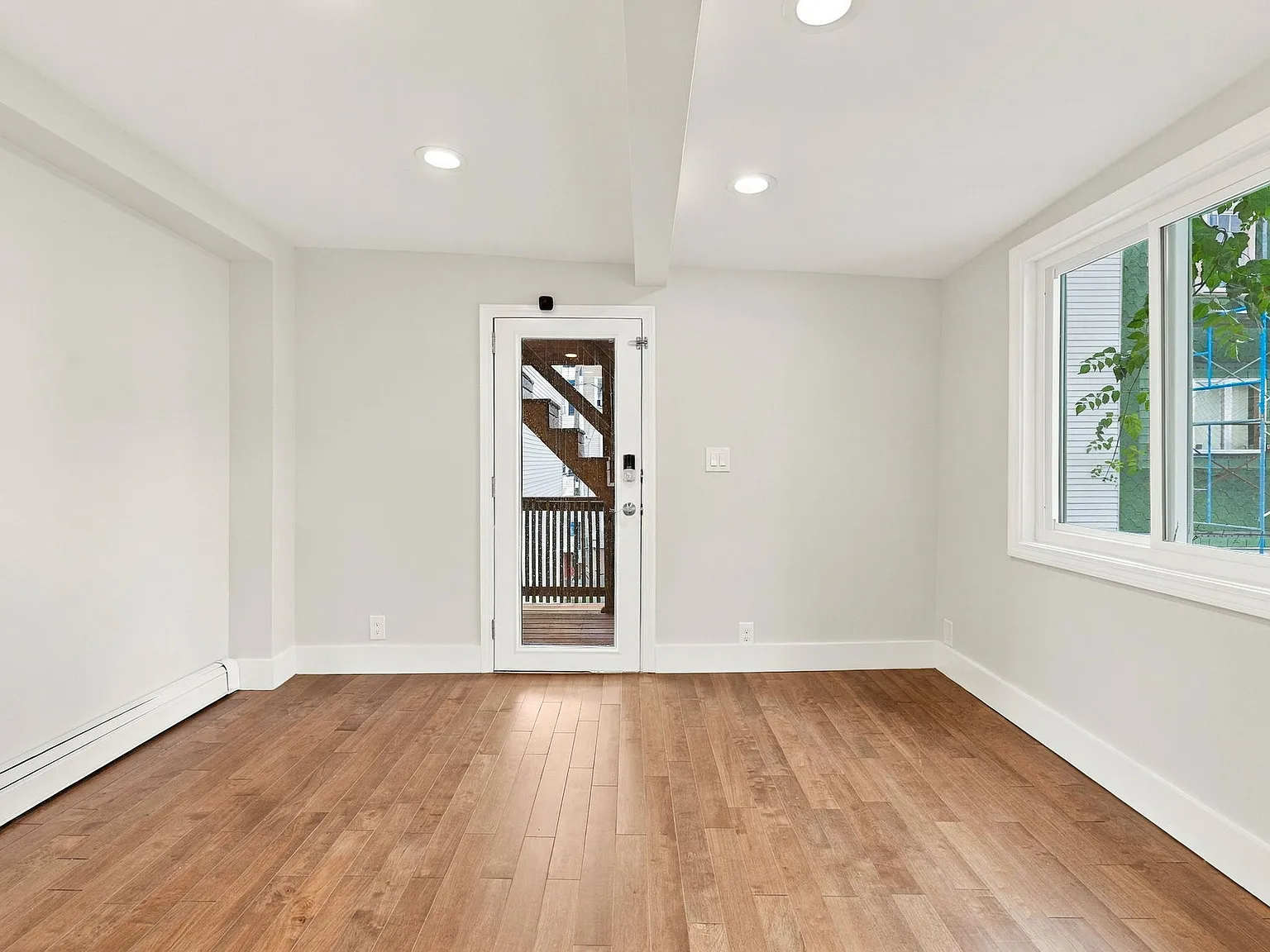 1 bed, 625 sqft, $2,700 — Photo 3