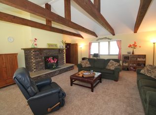 2820 Flagstone Dr, Brookfield, WI 53045