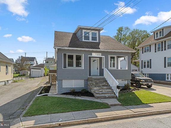 2nd image of 1229 North Ave