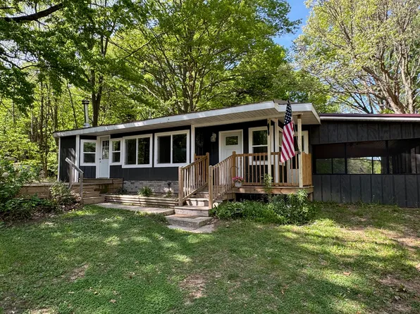 9398 Three Mile Rd, Hesperia, MI 49421