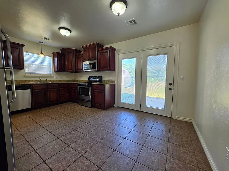 107 Hardesty Dr — Photo 16