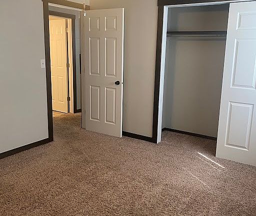 4th image of 405 E 6th St #10731980