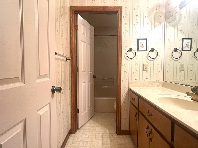 178 Woodard Rd — Photo 33