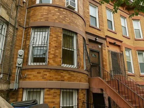 693 Georgia Avenue image 2 of 31