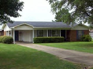 3516 Julia St, Greenwood, MS 38930