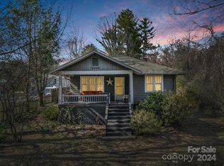 1014 Cherokee Dr, Hendersonville, NC 28739