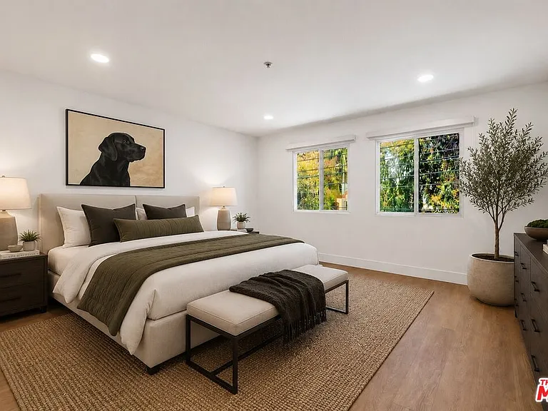 16100 W Sunset Blvd #201 — Photo 3