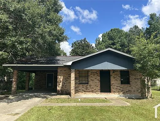 3 bed, 1200 sqft, $1,250 — Photo 1