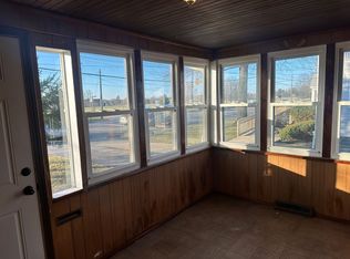 7287 York Rd, Parma, OH 44130