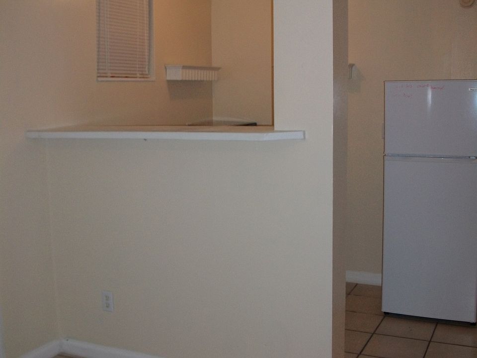 1st image of 948 Francis St