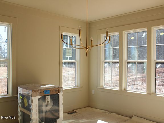 4th image of 40 Stream View Way