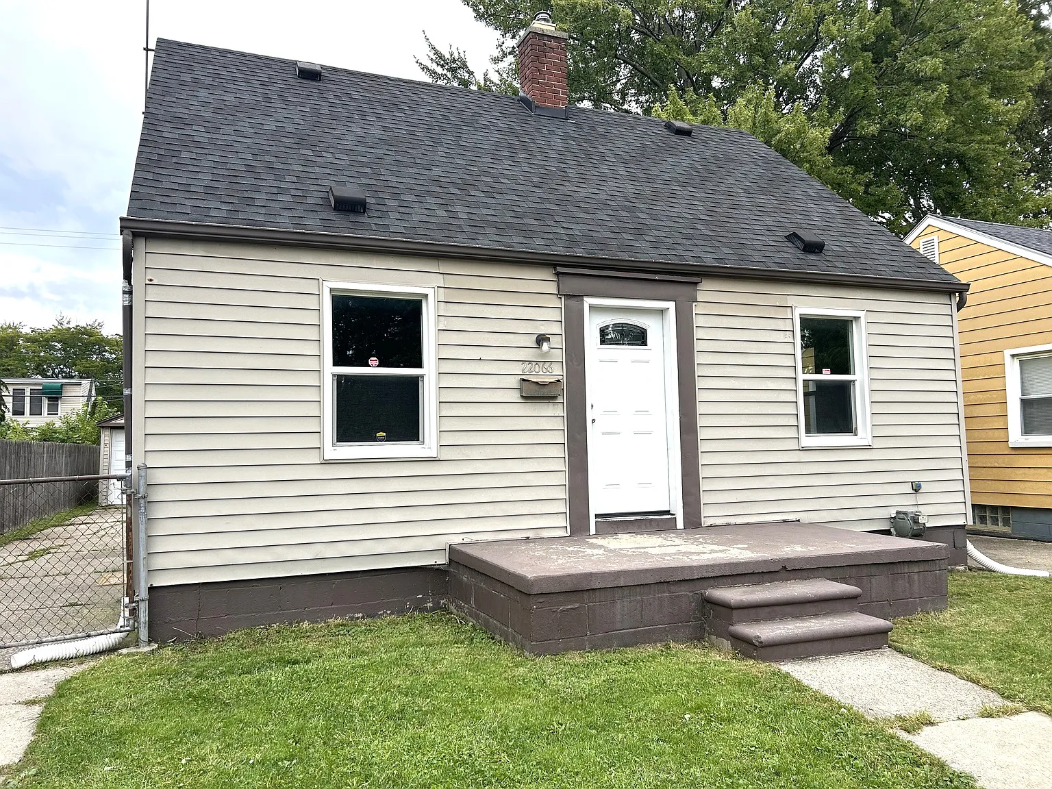 3 bed, 1008 sqft, $1,400 — Photo 1