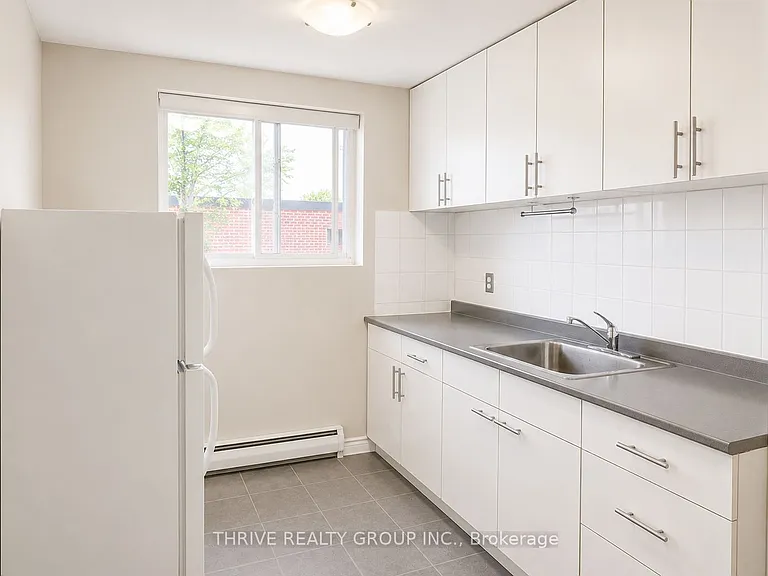 153 Godfrey Dr #3 — Photo 4