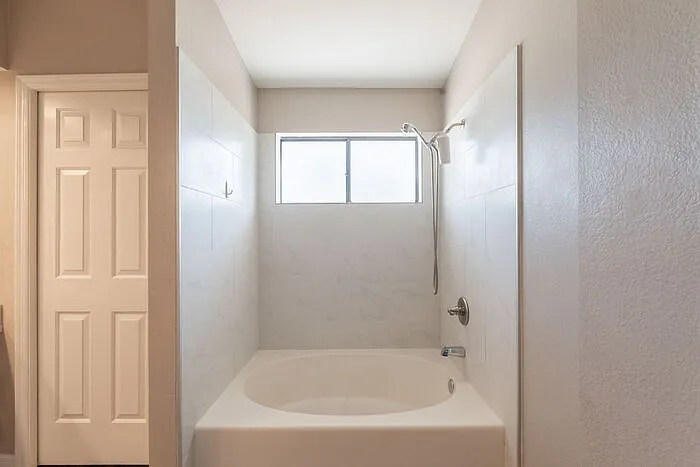 5416 E Glencove St — Photo 39
