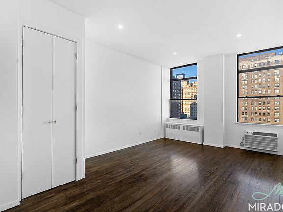 2nd image of 304 E 20th St APT 5H