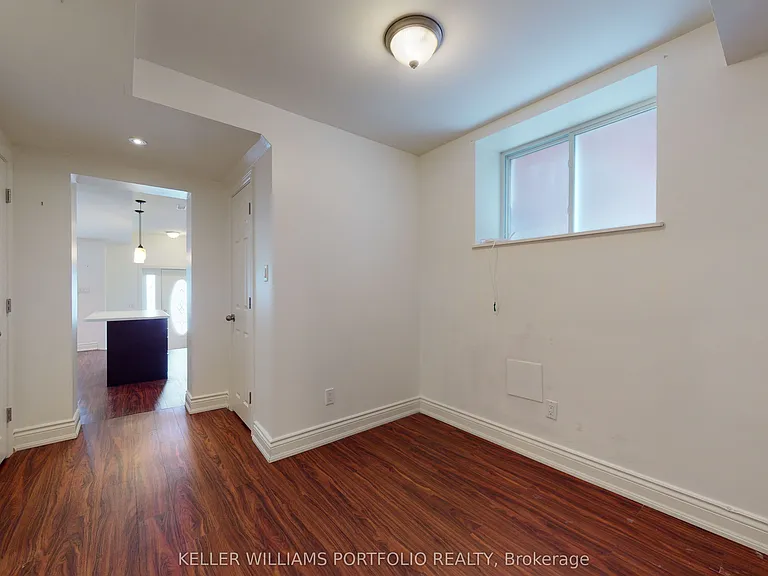 546 Eglinton Ave E #5 — Photo 34