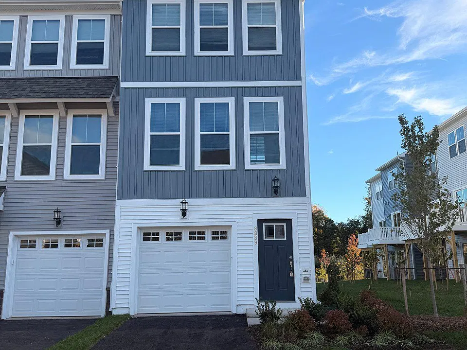 8889 Queensferry Rd