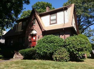 193 Weld St, West Roxbury, MA 02132