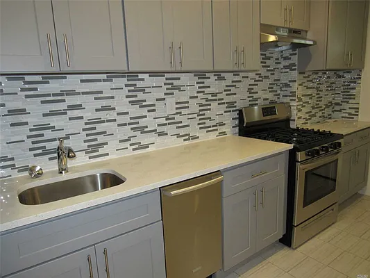 Rented by Mitra Hakimi Realty Group, LLC | media 5