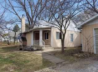 370 N Page St, Nauvoo, IL 62354