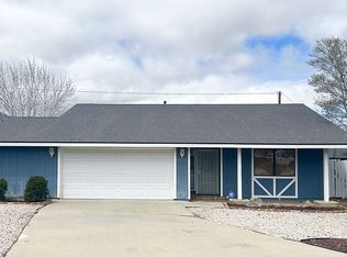 21461 Santa Barbara Dr, Tehachapi, CA 93561