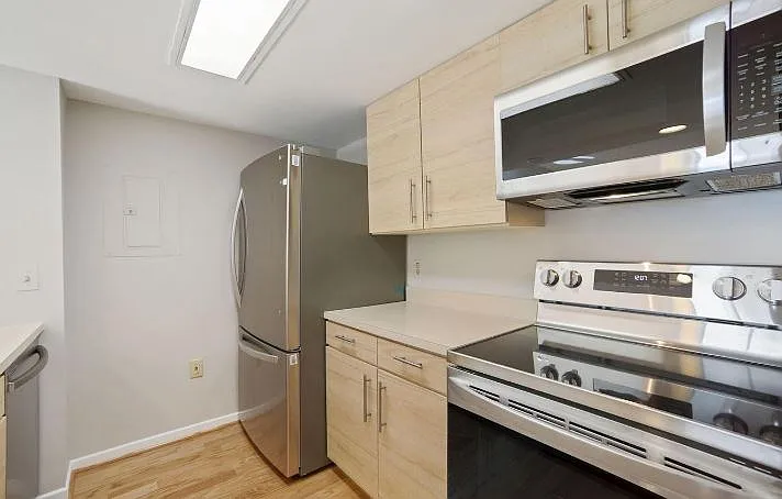 2111 Wisconsin Ave NW #615 — Photo 2