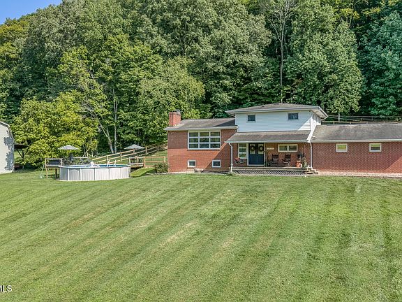 2nd image of 1703 Rock Springs Rd