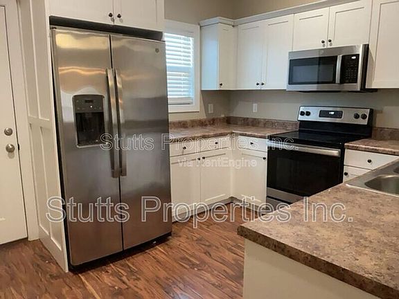 4th image of 145 Bruin Dr #103