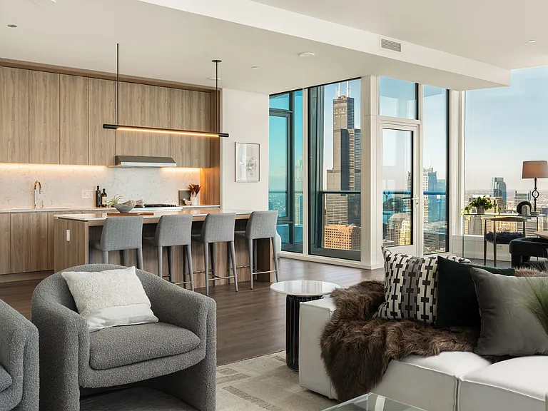 1000M Apartments — Photo 3