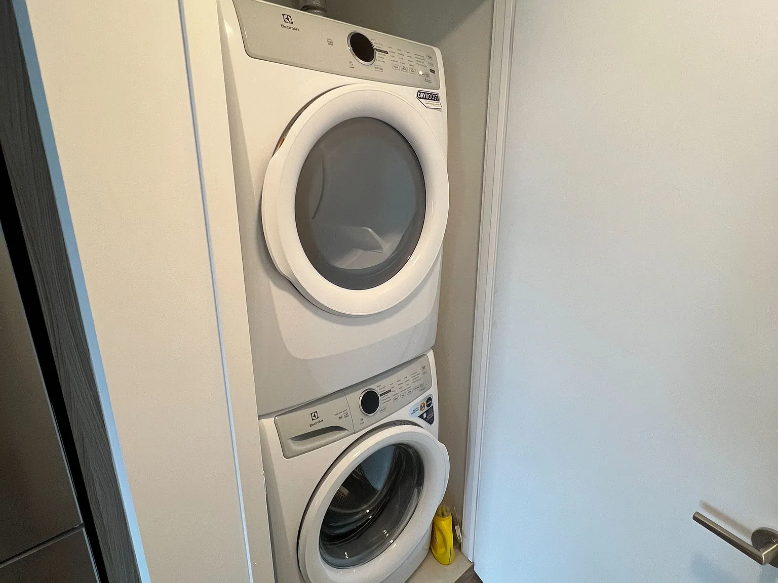 1 bed, $2,200 — Photo 2