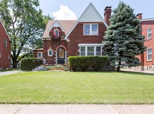 2954 Ridgeview Dr, Saint Louis, MO 63121