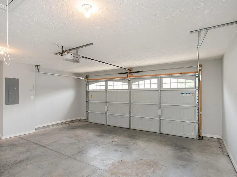 395 Devon Chase Hl #6402 — Photo 25