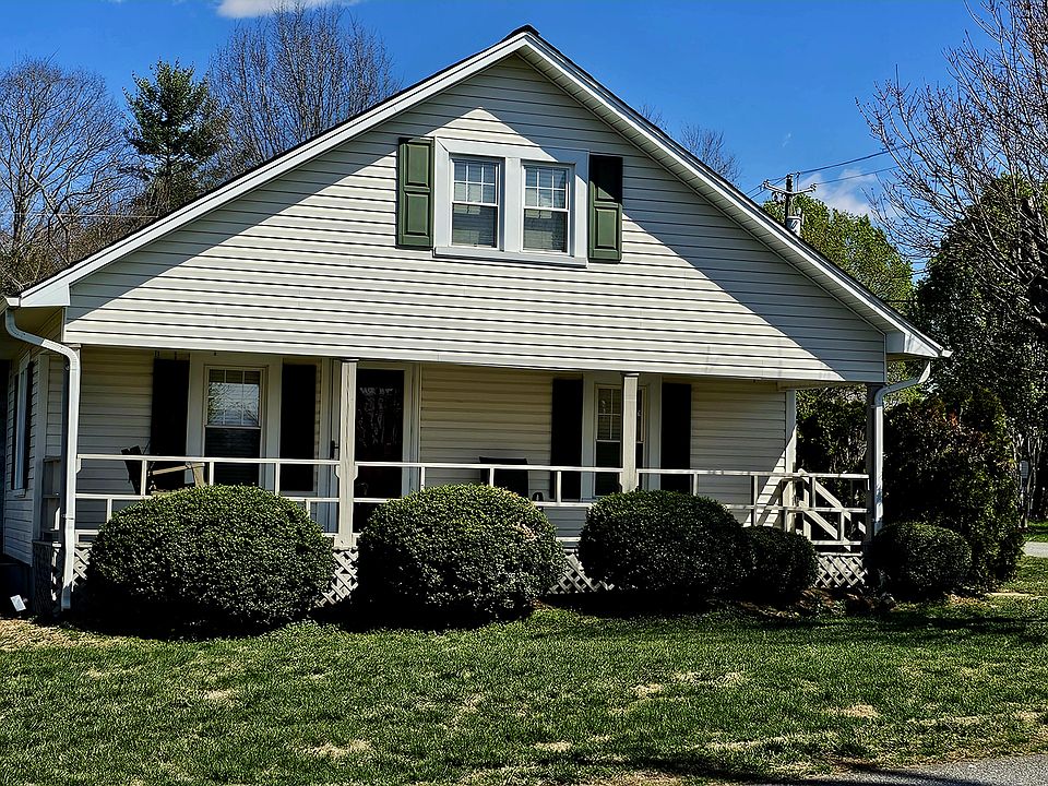 1st image of 202 Brittain Dr