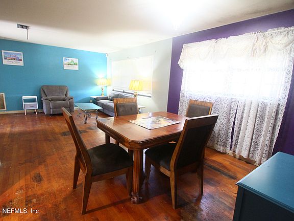 5th image of 7107 HANSON Drive S