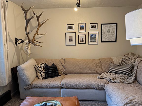 2nd image of 1110 Meadowlark Ln #2